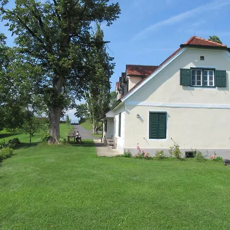 Winzerhaus Im Paradies Отель типа 